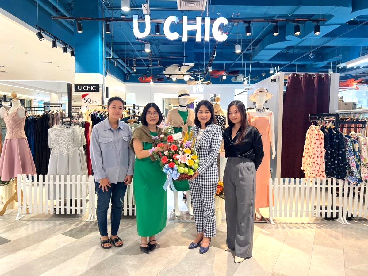 พาราไดซ์ พาร์ค ยินดี U CHIC เสื้อผ้าแฟชั่นหลากหลายสไตล์